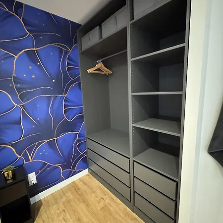 Design Face A L'ocean Et Au *